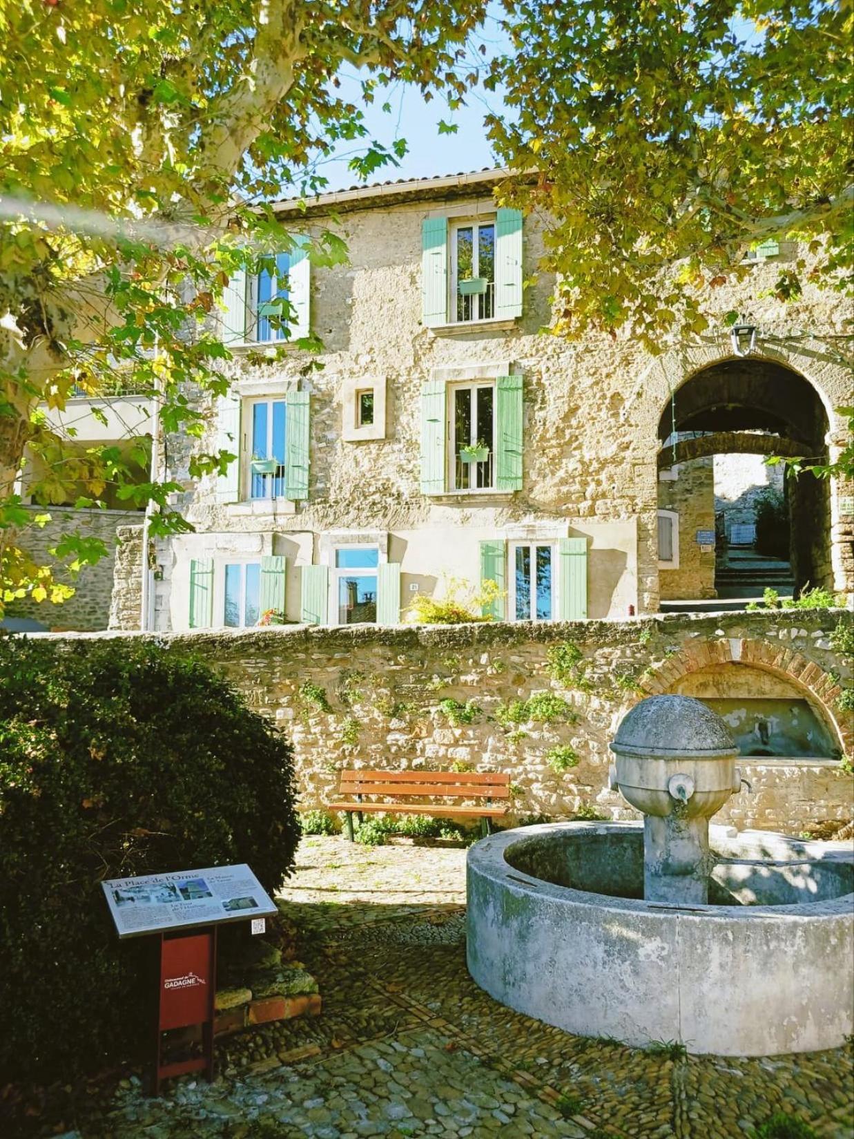 L'Appartement De L'Arche Chateauneuf-de-Gadagne ภายนอก รูปภาพ